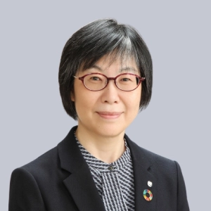 上野司津⼦ 写真